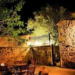 Отель Aristonicus Boutique Бергама