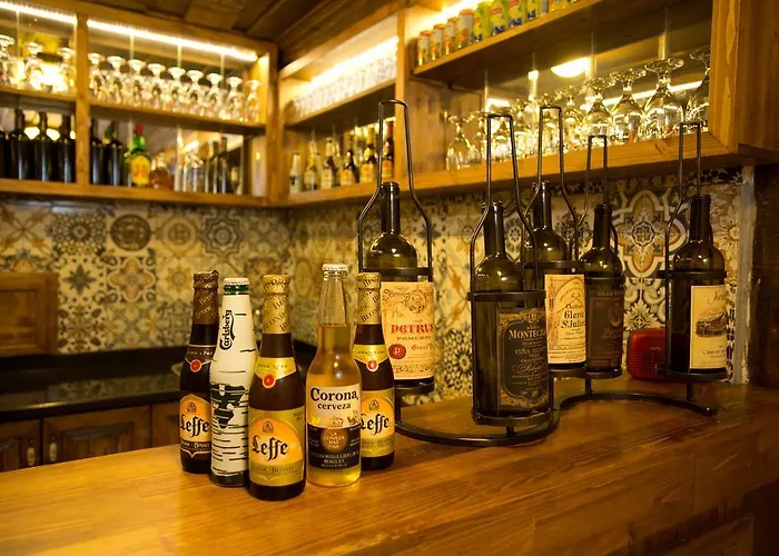 Aristonicus Boutique