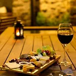 Aristonicus Boutique برغاما