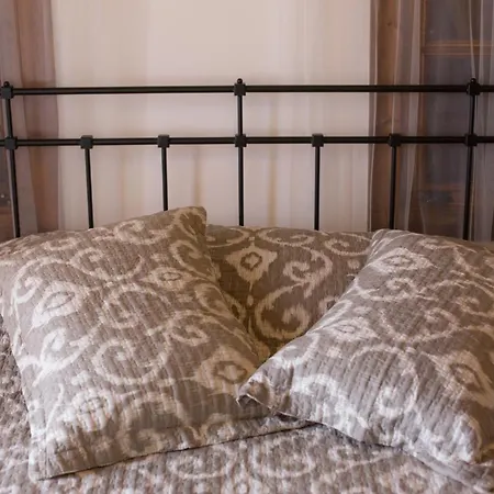فندق Aristonicus Boutique 3*