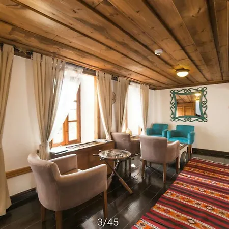 فندق Aristonicus Boutique