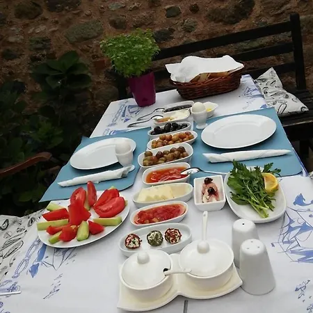 Aristonicus Boutique 3* برغاما