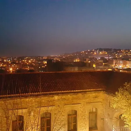 Aristonicus Boutique