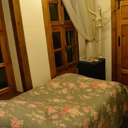 فندق Aristonicus Boutique