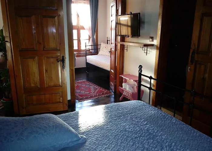 Aristonicus Boutique