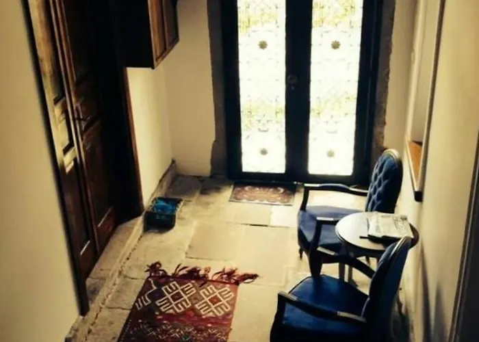 Aristonicus Boutique Hotel 3*